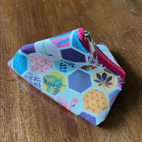 Colorful Tropical Print Triangular Pyramid Zippered Pouch - Picture 3 of 6